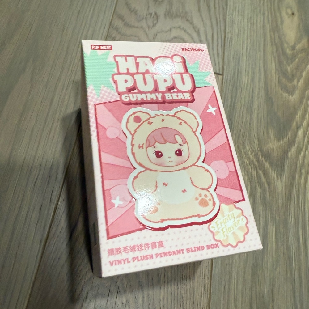 Pop Mart Hacipupu Gummy Bear
Series-vinyl Plush Pendant Blind Box sealed